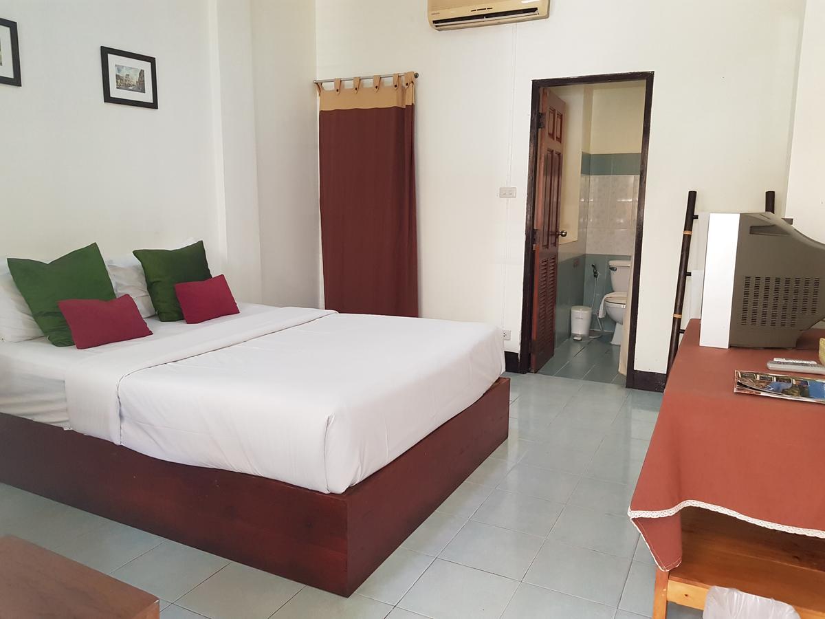Thana Guesthouse Chiang Mai Zewnętrze zdjęcie