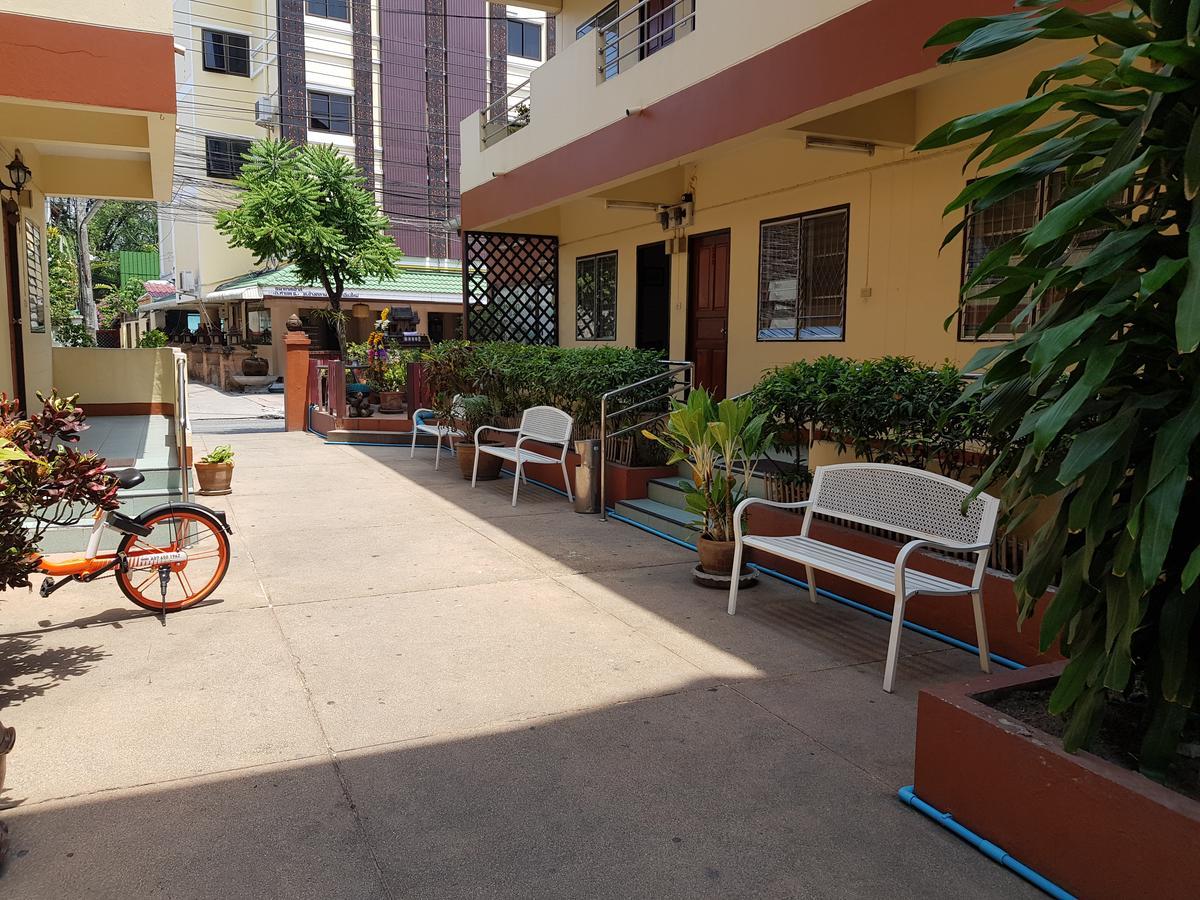 Thana Guesthouse Chiang Mai Zewnętrze zdjęcie