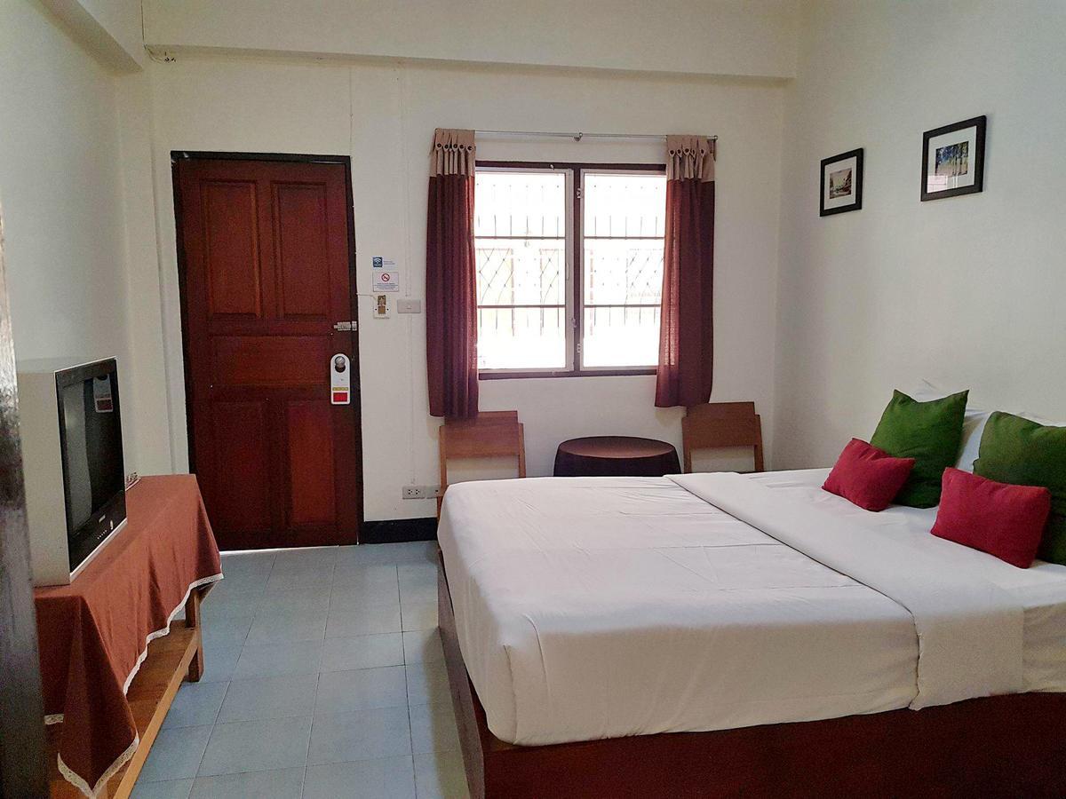 Thana Guesthouse Chiang Mai Zewnętrze zdjęcie