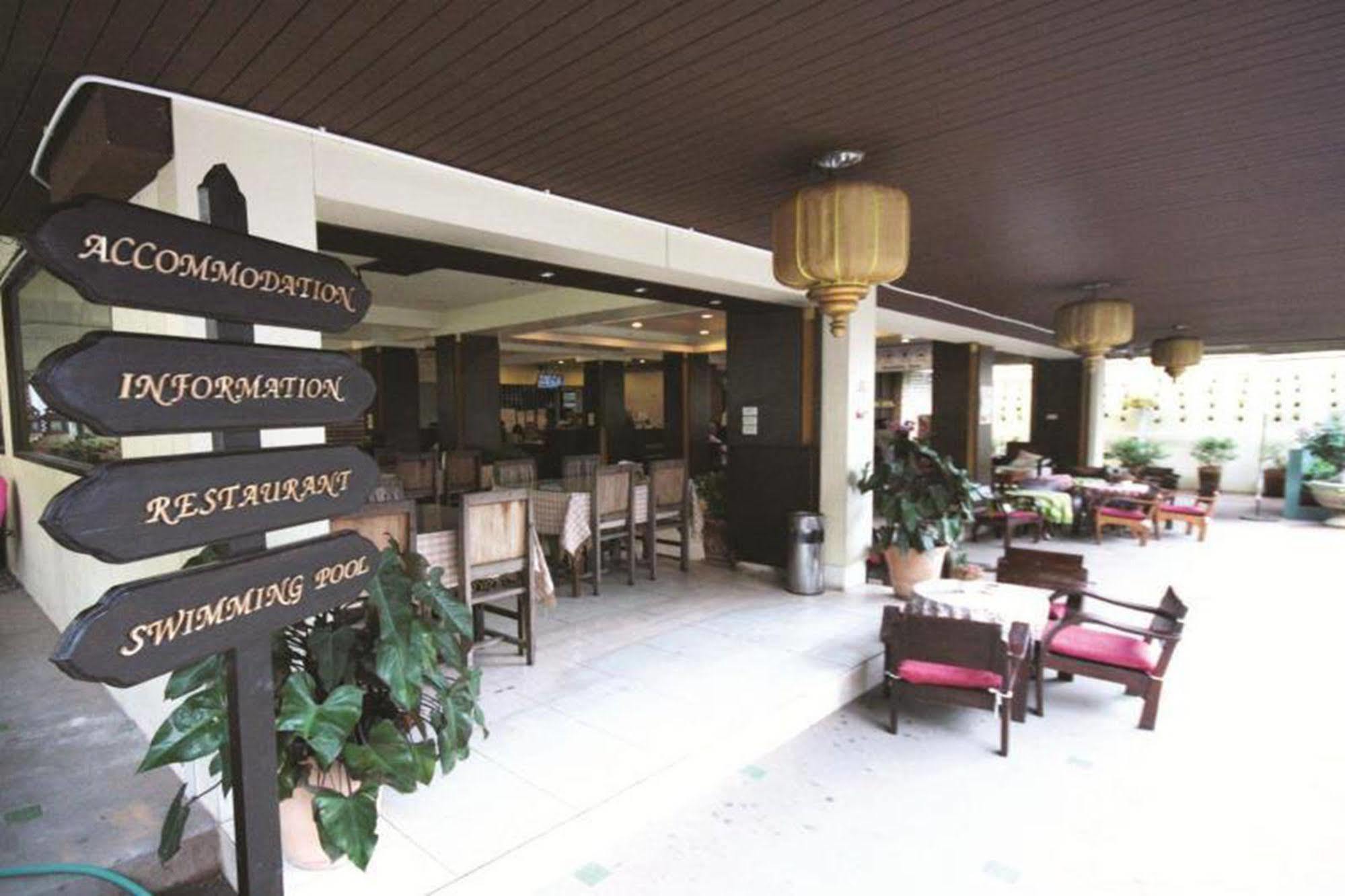 Thana Guesthouse Chiang Mai Zewnętrze zdjęcie
