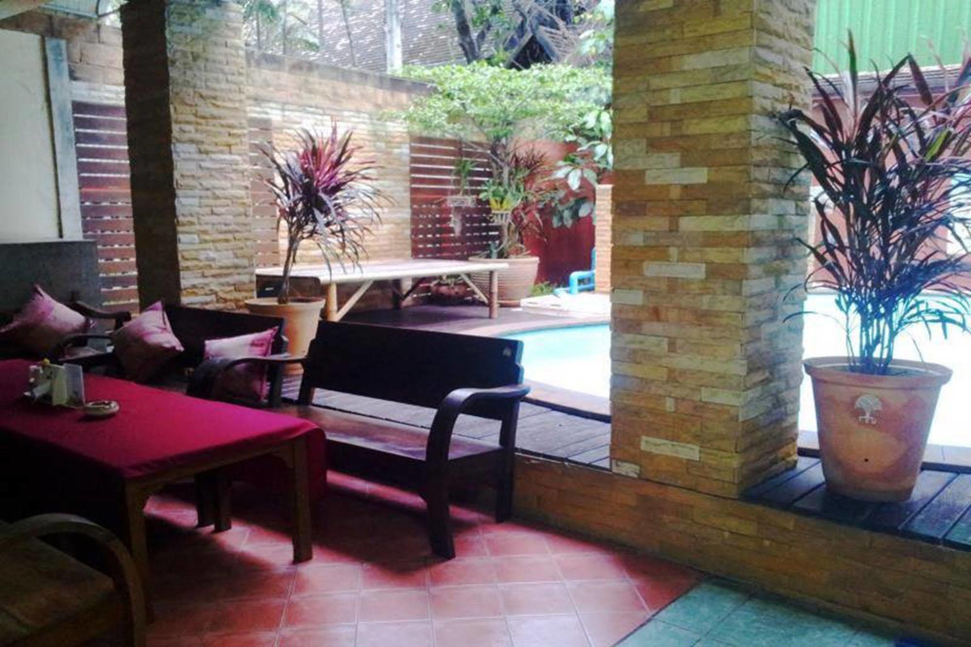 Thana Guesthouse Chiang Mai Zewnętrze zdjęcie