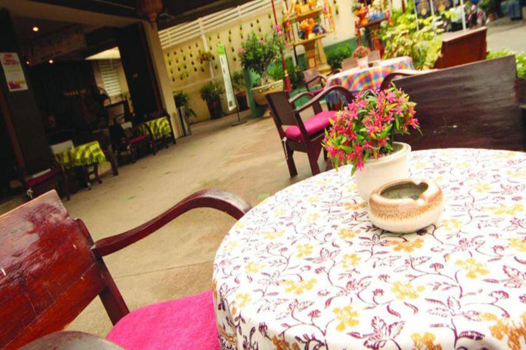 Thana Guesthouse Chiang Mai Zewnętrze zdjęcie